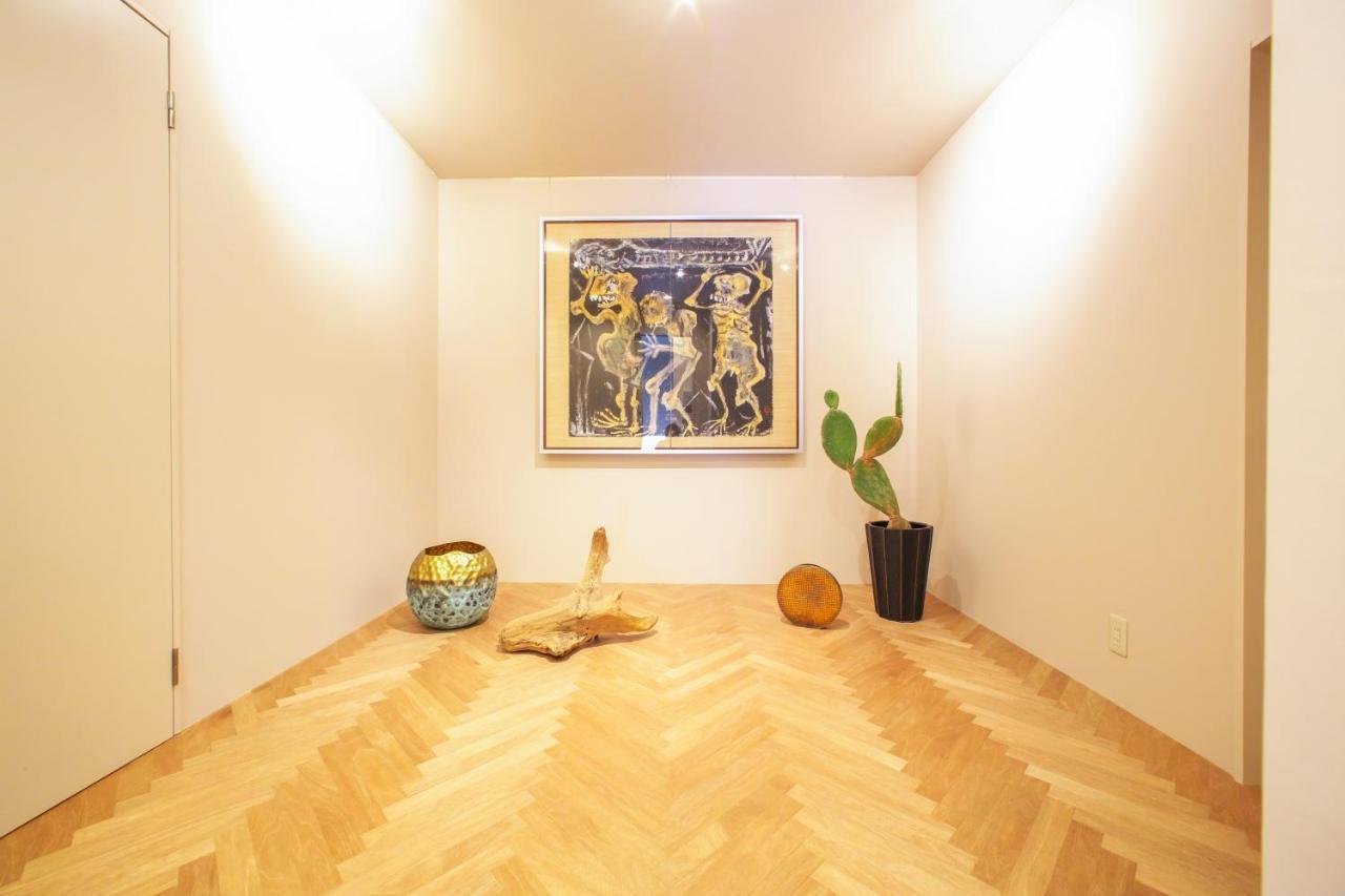 D3 Hotel Gallery3 Osaka Bagian luar foto