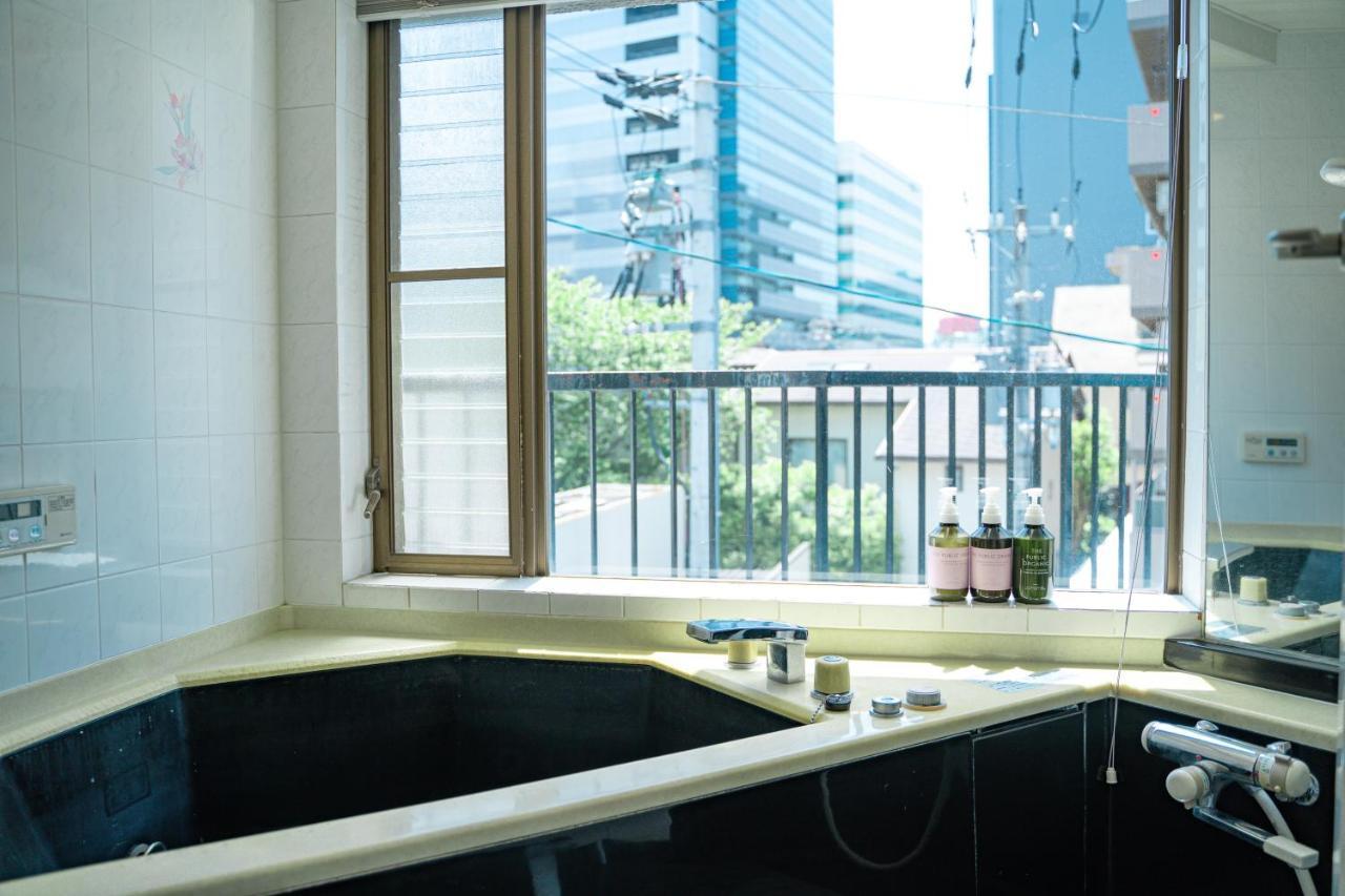 D3 Hotel Gallery3 Osaka Bagian luar foto